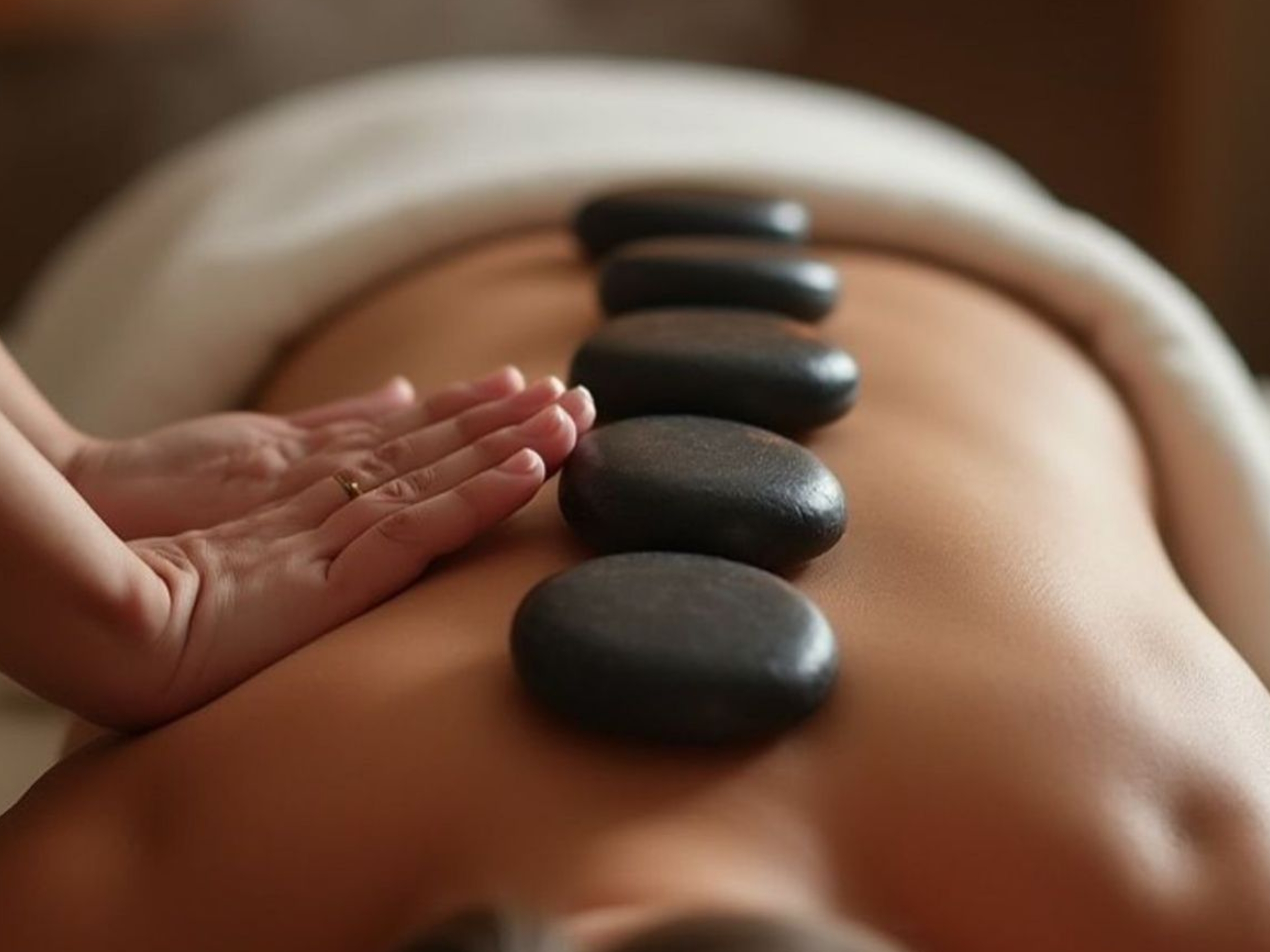 Massagem com Pedras Quentes